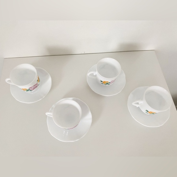 Arcopal France Vintage Floral Tea Cup & Saucer Set – Set of 4 - Picture 8 of 8